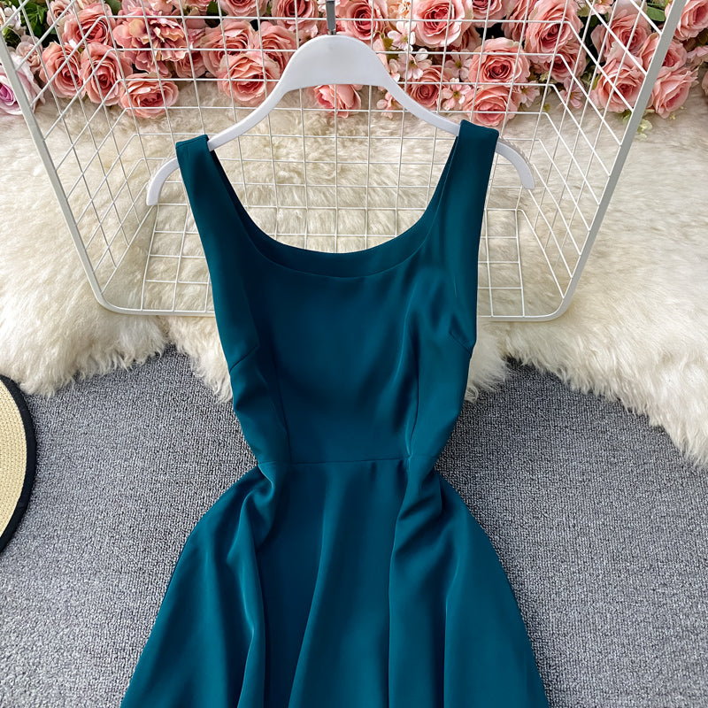 Hepburn Vintage-Kleid 2890 mit schmaler Taille