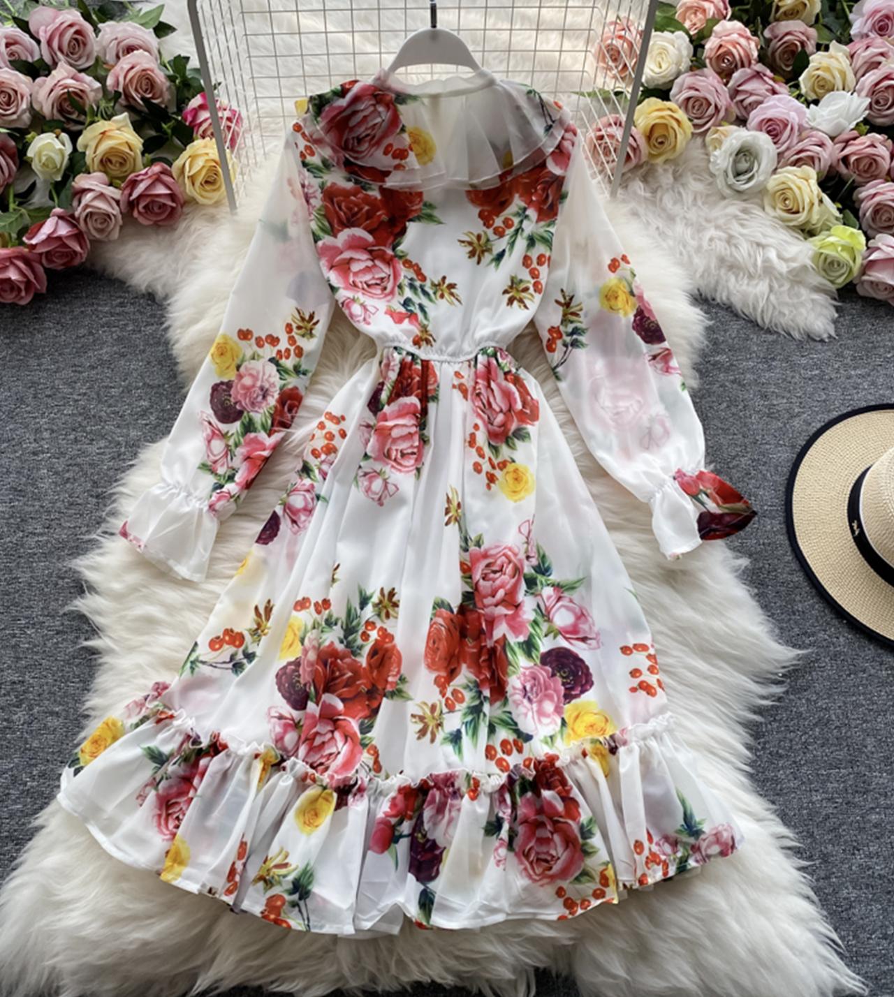 Stylisches langärmliges Blumenkleid 778