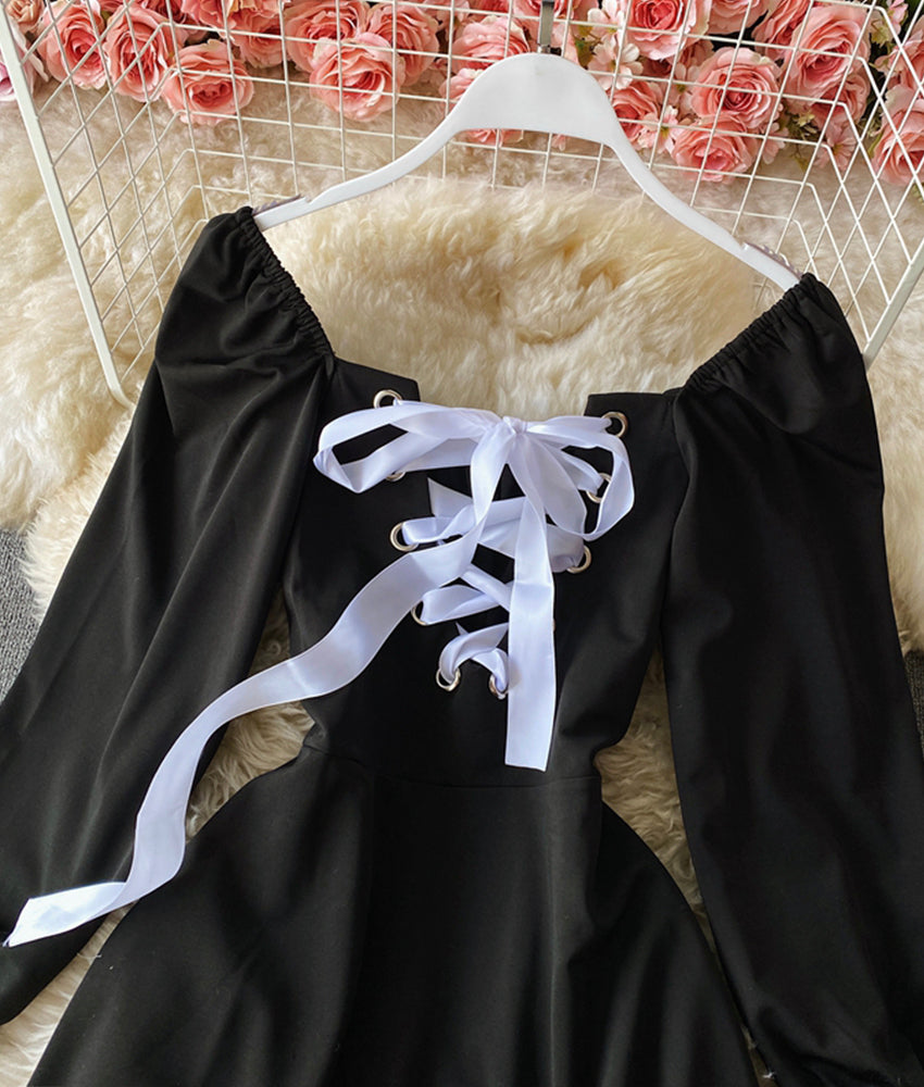 Schwarzes langärmliges Kleid mit Schnürung Modekleid 897
