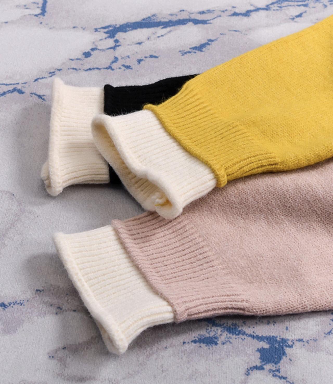 Simple round neck long sleeve sweater 031