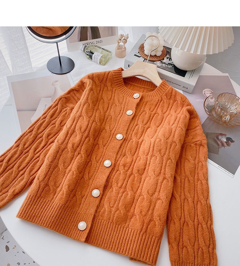Einreihiger Strickmantel mit Rundhalsausschnitt und Twist 6175