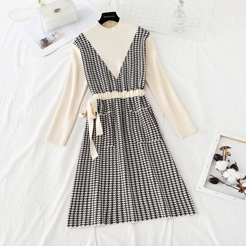 Thousands of birds in the grid wear a bottomed wool dress to reduce the waist 4556