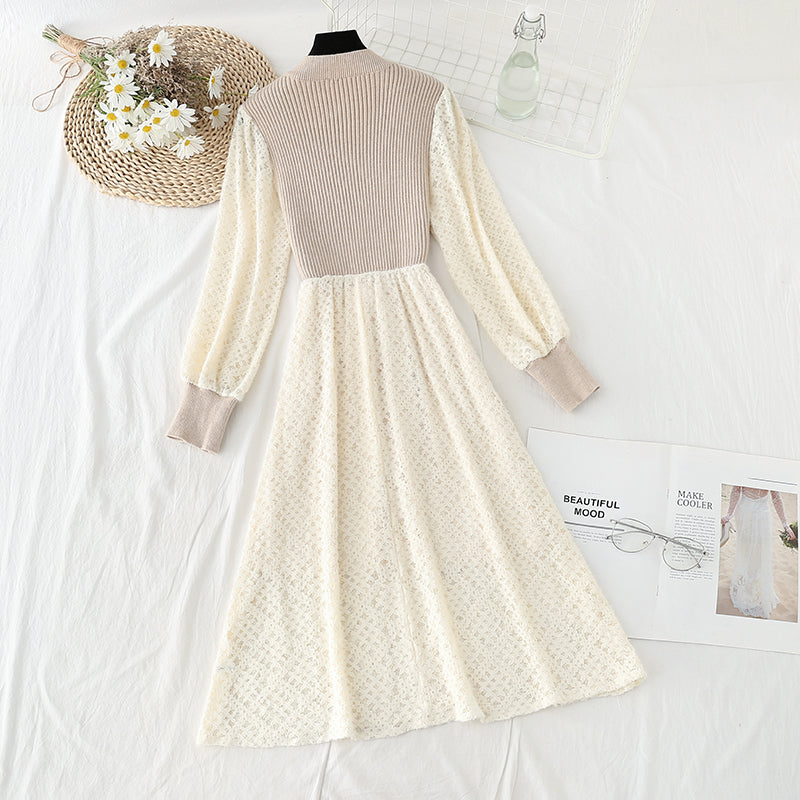 Strickkleid mit Mantelspitzennähten 4788