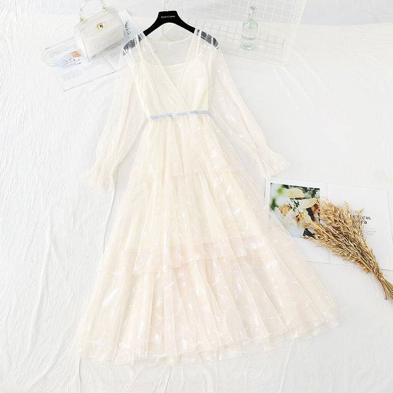 Long skirt with thin waist and gentle wind with feather folds 3889