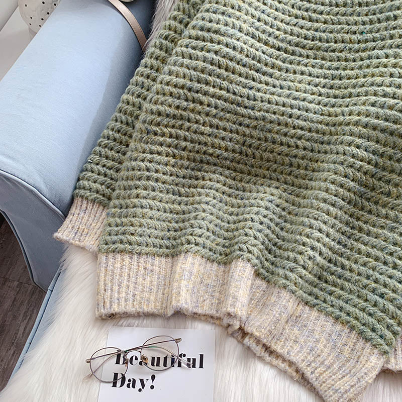 Pullover aus grober Wolle mit Stehkragen Pullover 5056