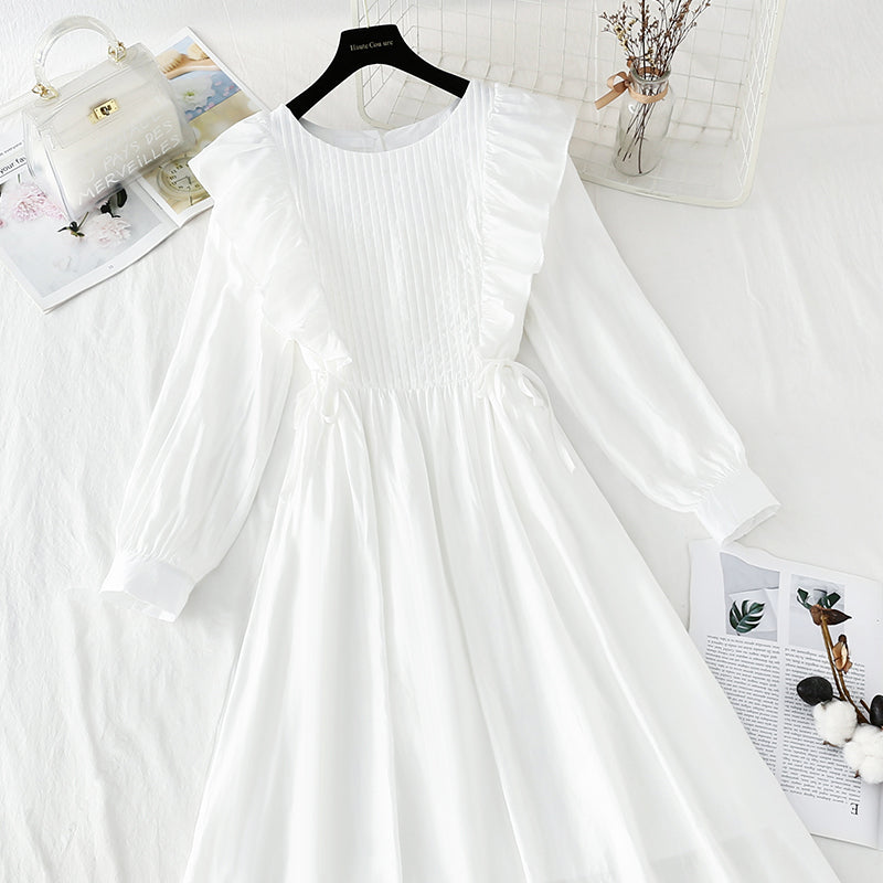 Long sleeved white dress French simple temperament 4225