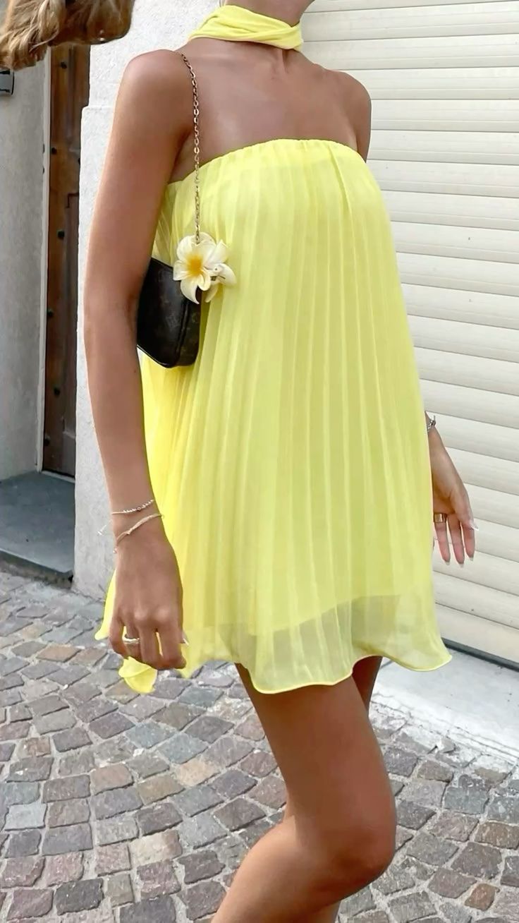 Gelbes, modisches, schlichtes, kurzes Chiffon-Heimkehrkleid, Strand-, Urlaubs-, Reise-Partykleid gh4882