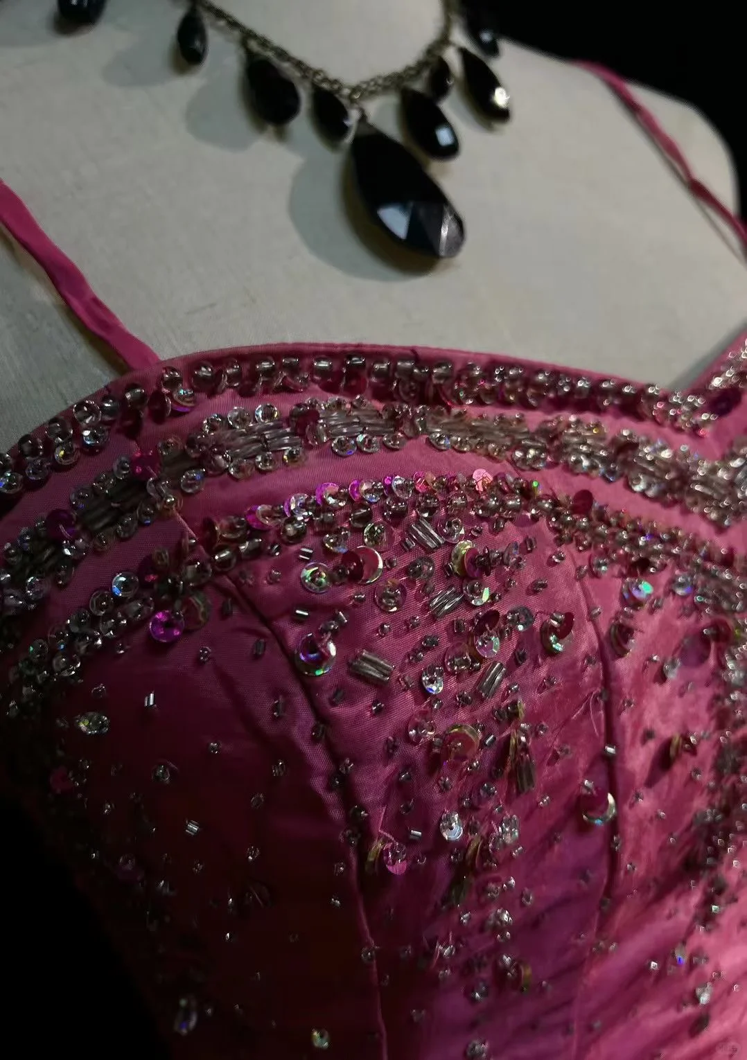 ✨Girlhomeshops-Hot Pink Sweetheart Beaded Corset Taffeta Tiered Prom Gown gh10283