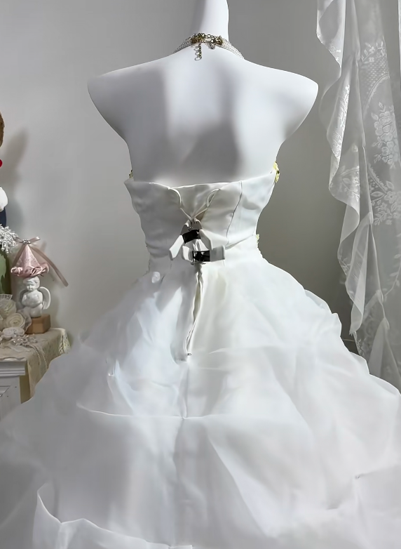 White Halter Long Wedding Dress, Ruched Bodice With Gold Floral Beads, Big Bow Tiered Organza Cake Skirt Bridal Ball Gown gh9269