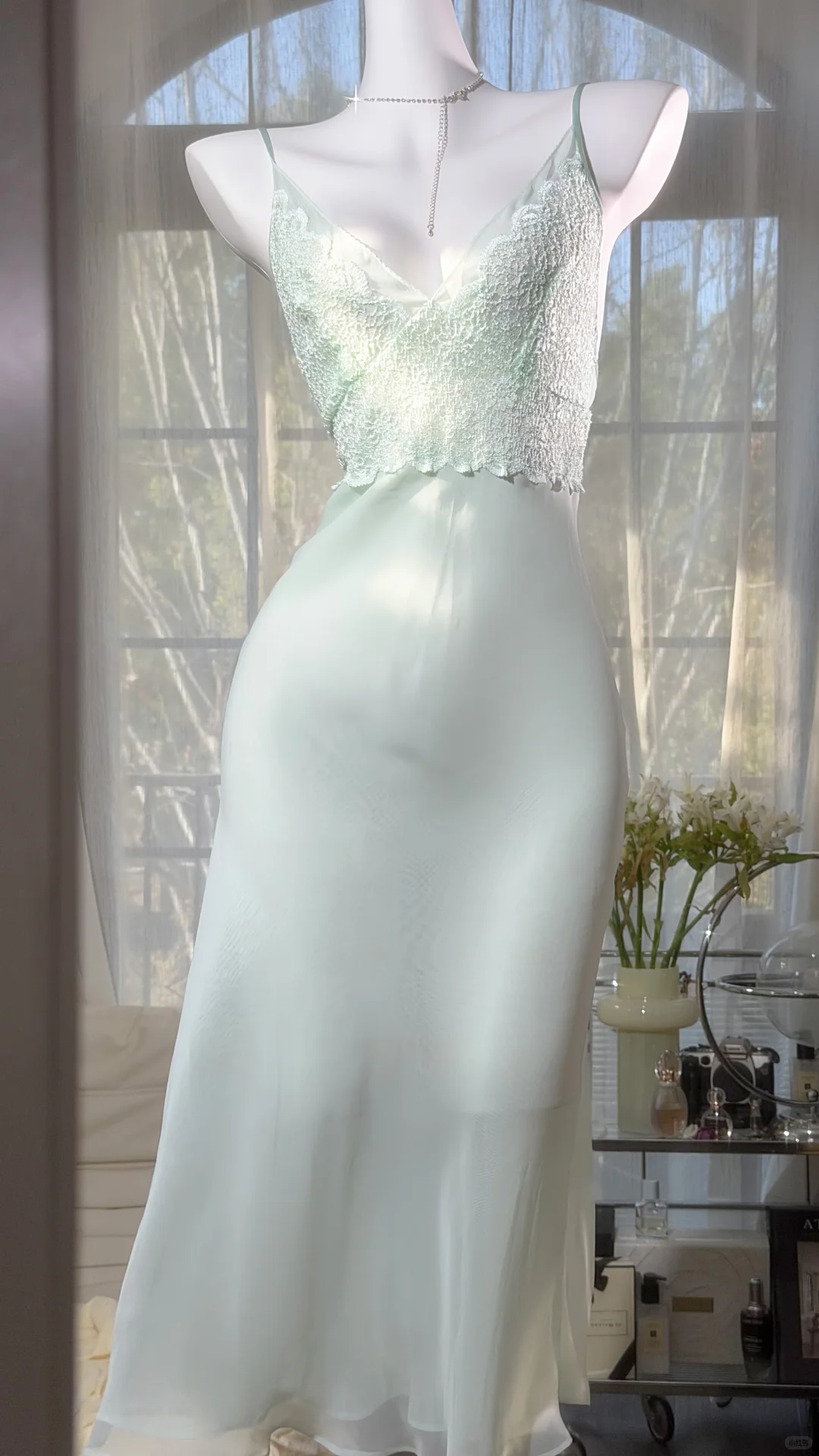 Light Mint Green V-Neck Lace Spaghetti Strap Satin Midi Mermaid Evening Dress gh9519