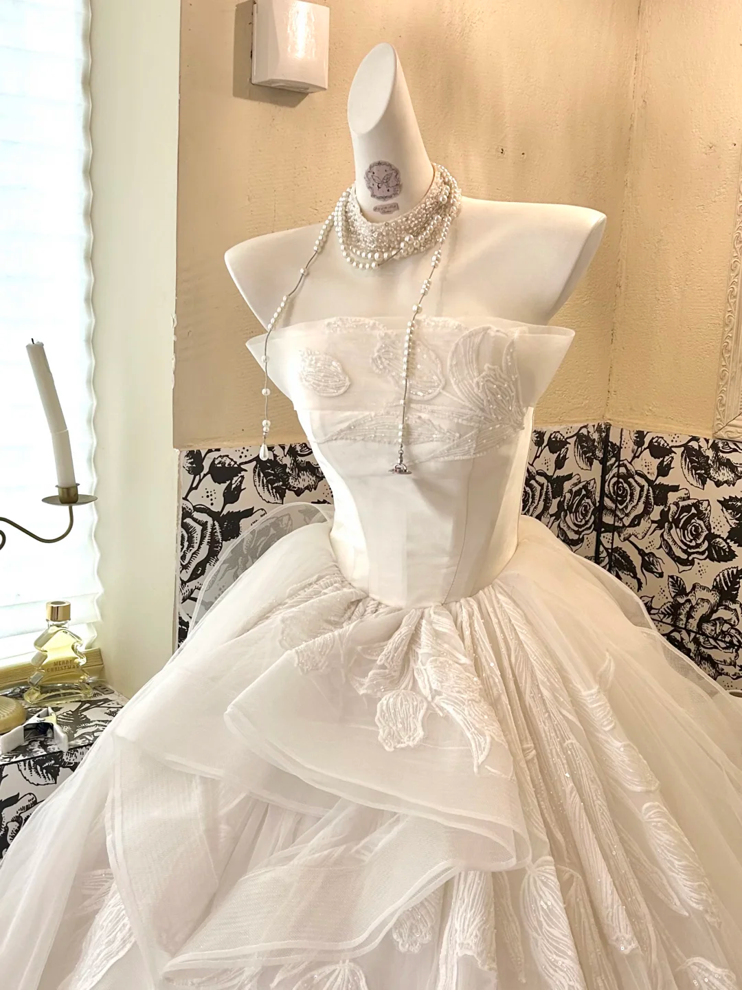 Ivory Strapless Waist-Cinched Voluminous Full Flared Skirt Romantic Dress, Wedding Gown gh7772