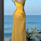 Leuchtend gelbes Satin-Neckholderkleid – Paillettenbesetztes, rückenfreies, figurbetontes Maxikleid für Abendveranstaltungen, den roten Teppich oder Sommerpartys gh6984