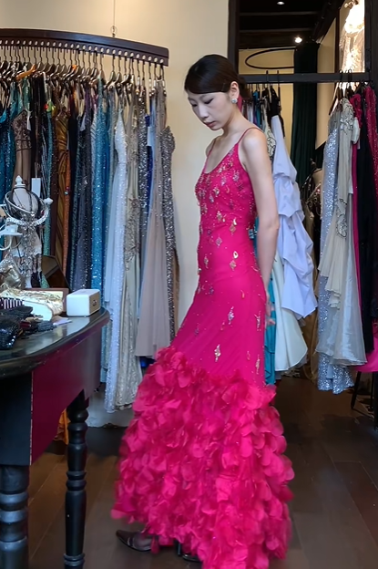 Hot Pink Spaghetti Straps U Neck Mermaid Evening Gown Hand Beaded Sequin 3D Petal Feather Long Prom Dress gh9713