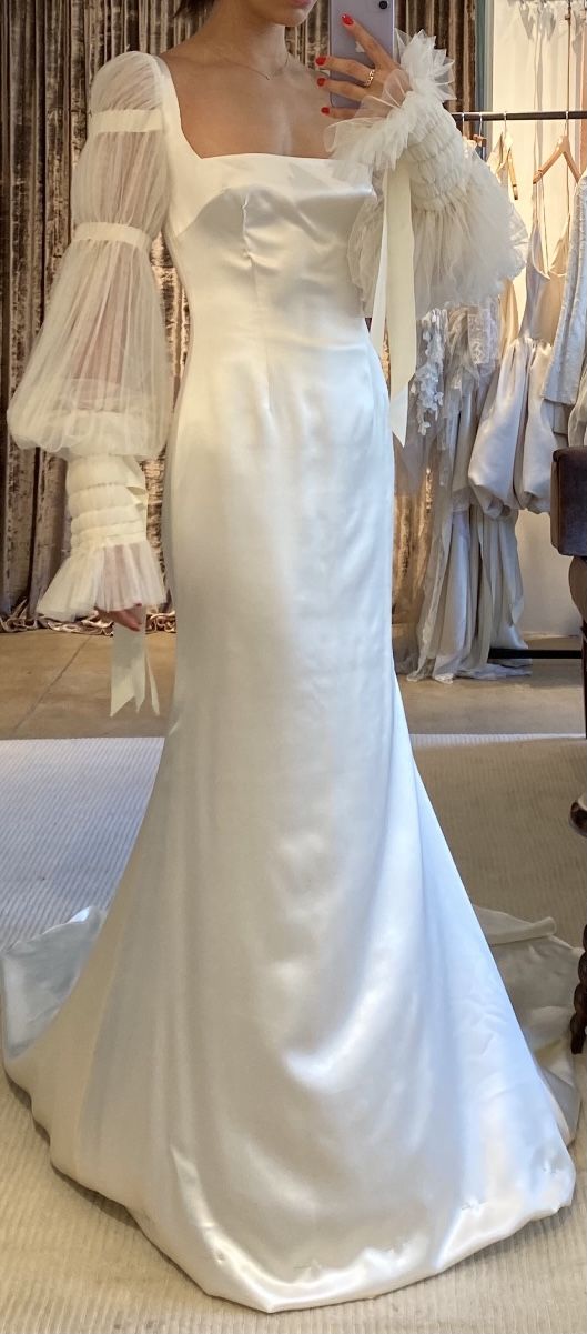 girlhomeshops-Weißes Satin-Hochzeitskleid mit langen Ärmeln gh6278