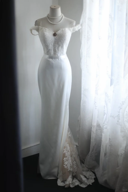 Off‑the‑Shoulder Mermaid Wedding Dress, Vintage Lace Bodice Detachable Ruffle Sleeves Satin Waistband Slit Lace Train Bridal Gown gh9108
