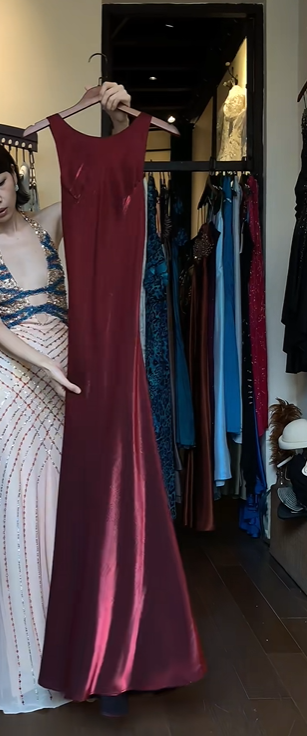 Burgundy Metallic Satin Sleeveless Round Neck Mermaid Evening Gown Long Formal Prom Dress gh9743