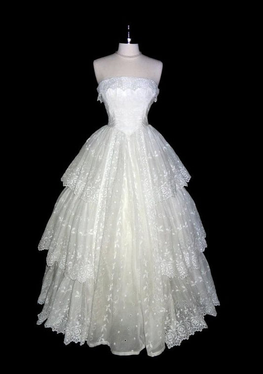 Robe de mariée en tulle et dentelle blanche gh6868