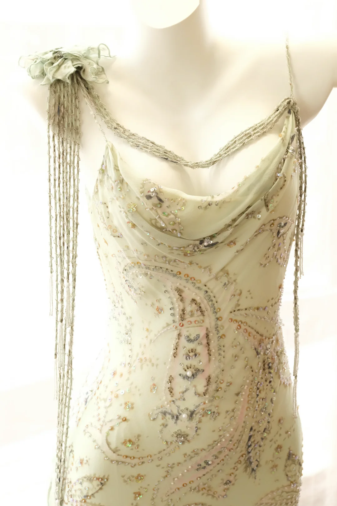 Women Vintage Long Mermaid Formal Dress Spaghetti Straps Cowl Neck Mint Green Paisley Print Hand Beaded Chiffon Evening Gown With Matching Neck Scarf gh9586
