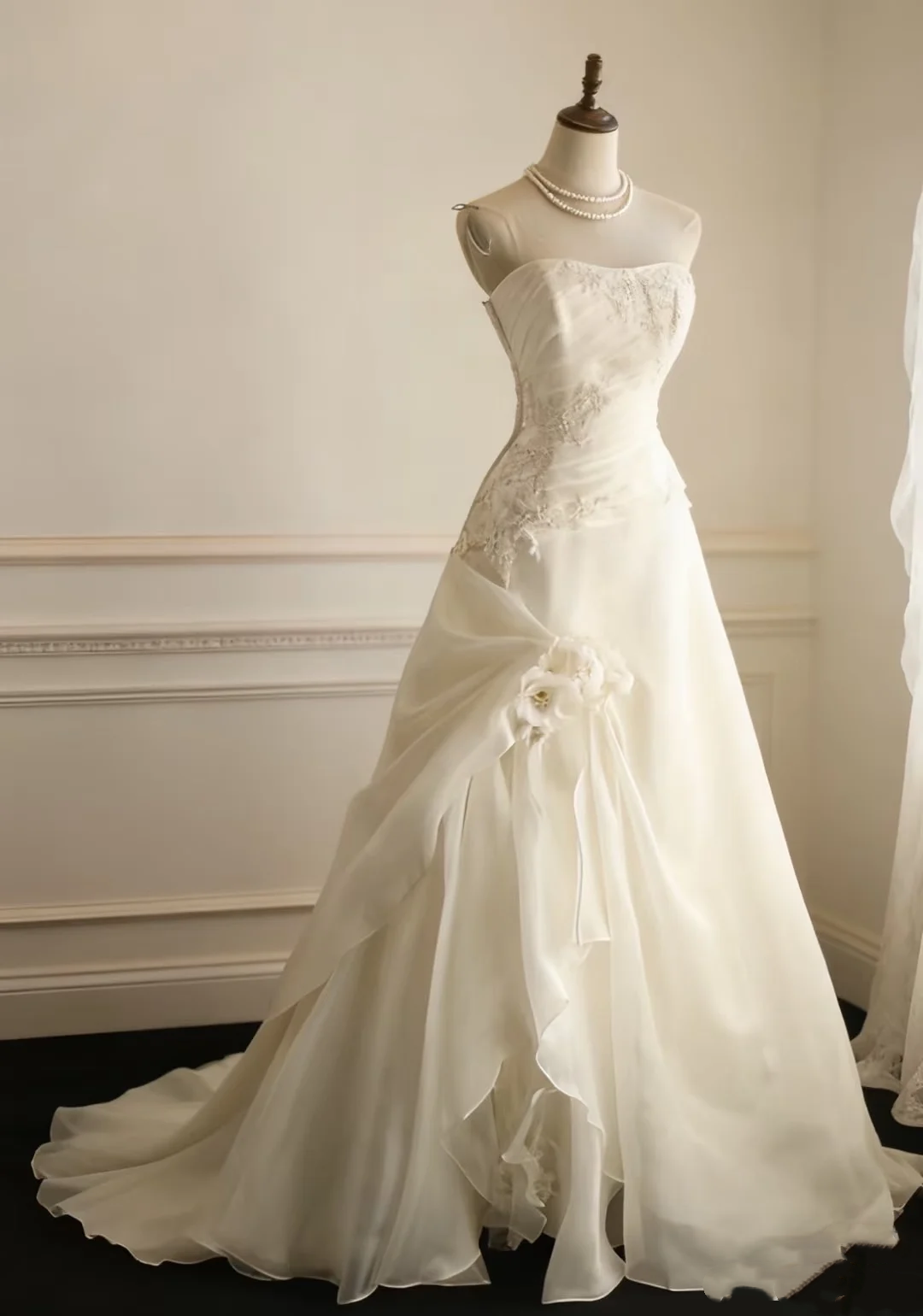 White strapless fitted waist vintage-style elegant ball gown, evening gown gh7127