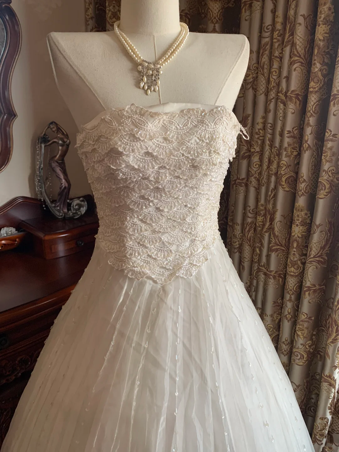 White Strapless Fitted Waist Voluminous Skirt Prom Gown, Birthday Party Dress, Wedding Bridal Gown gh7273