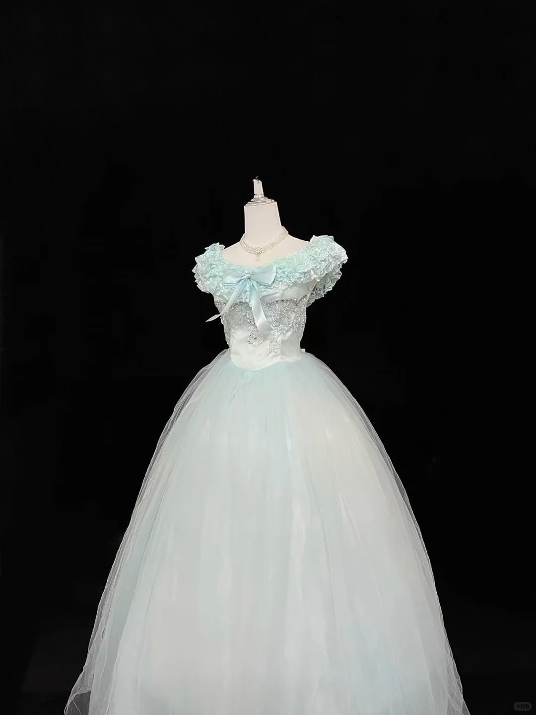 Light Blue Floral Neckline Cinched Waist Voluminous Skirt Romantic Dress, Wedding Gown gh8008