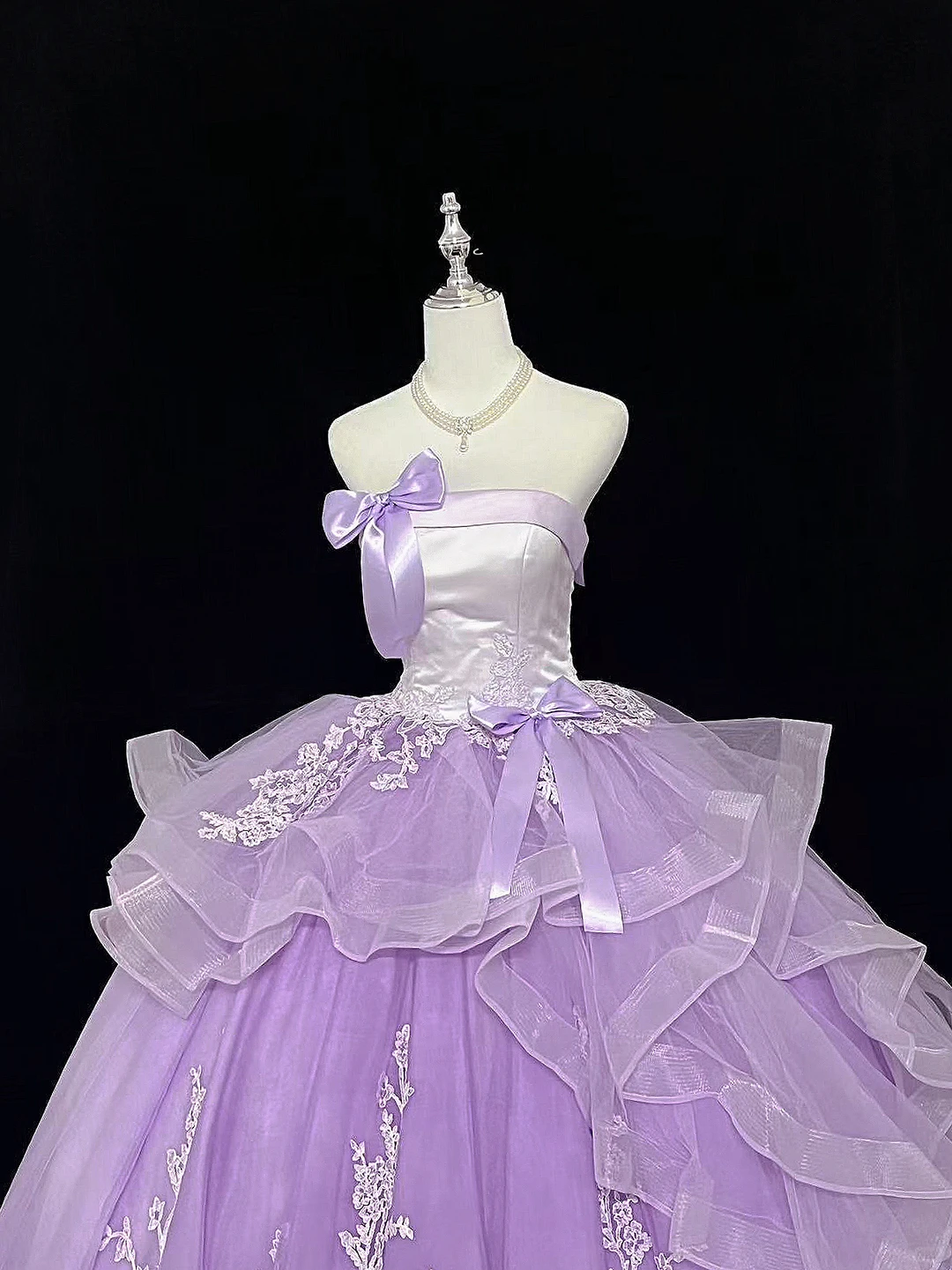 Lavender Vintage Palace Strapless Cinched Waist Voluminous Full Skirt Romantic Dress, Wedding Gown gh7963