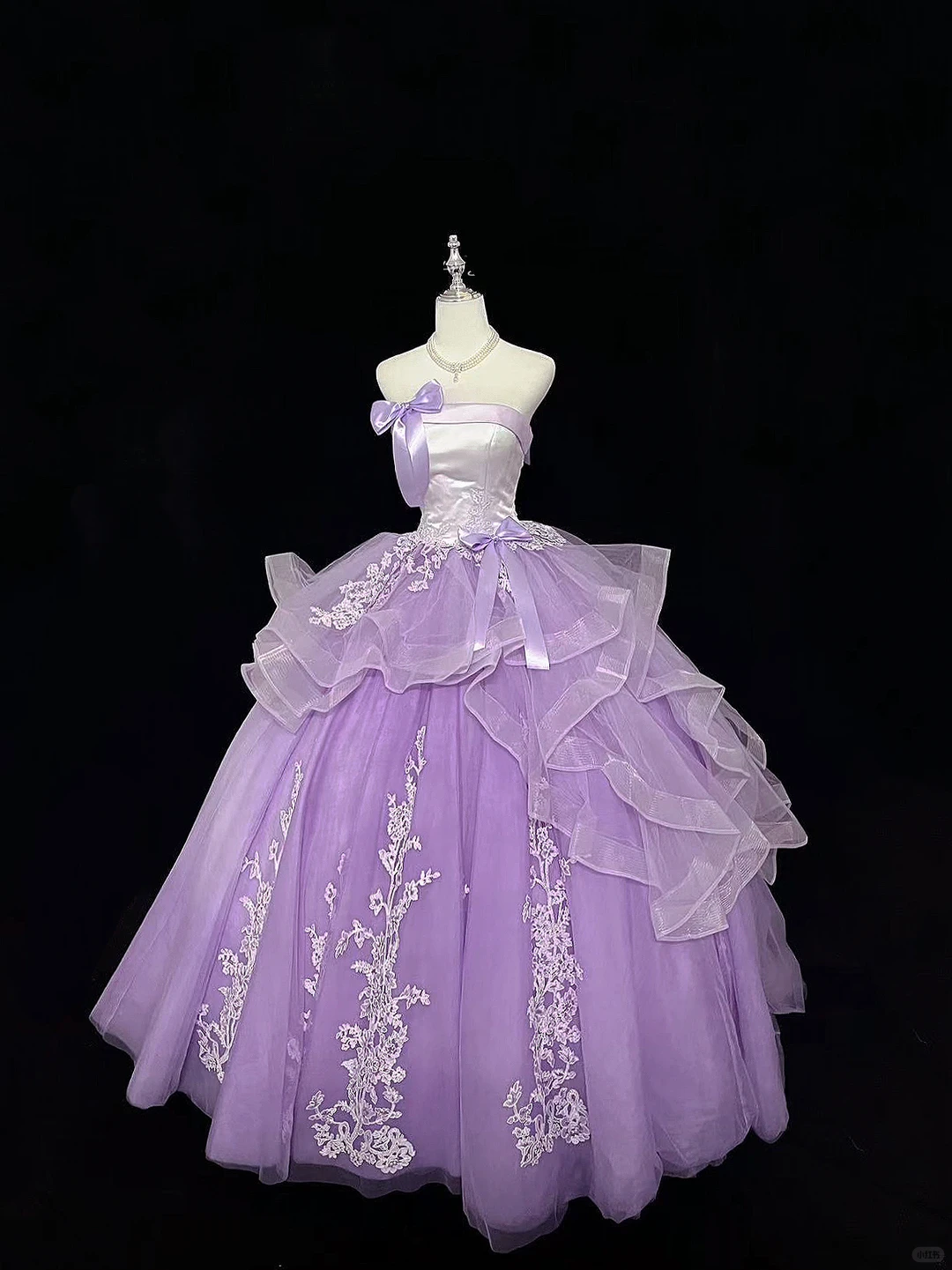 Lavender Vintage Palace Strapless Cinched Waist Voluminous Full Skirt Romantic Dress, Wedding Gown gh7963