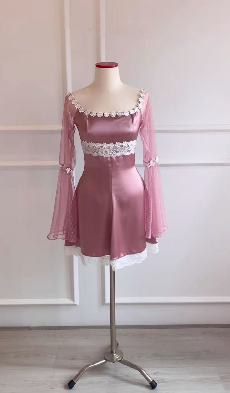 Dunkelrosa Vintage Spitze Süßes Kurzes Satin Heimkehrkleid für die 8. Klasse Partykleid gh4891