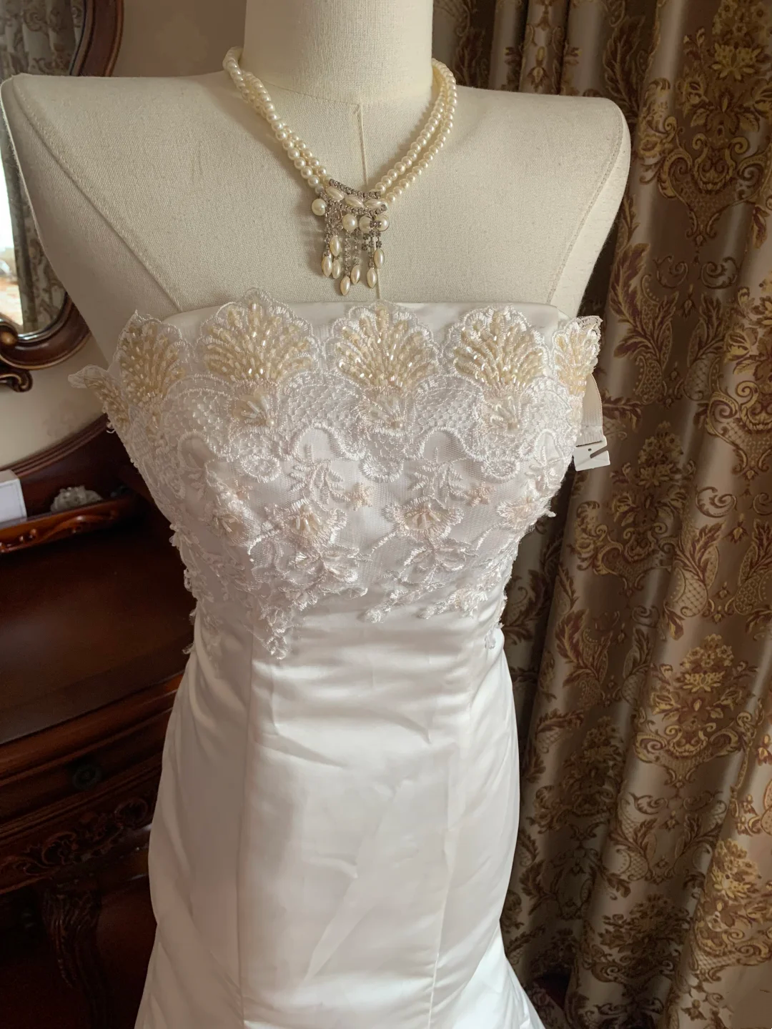 White Strapless Waist-Cinched Slim Mermaid Elegant Prom Dress, Graduation Gown, Wedding Dress gh7245