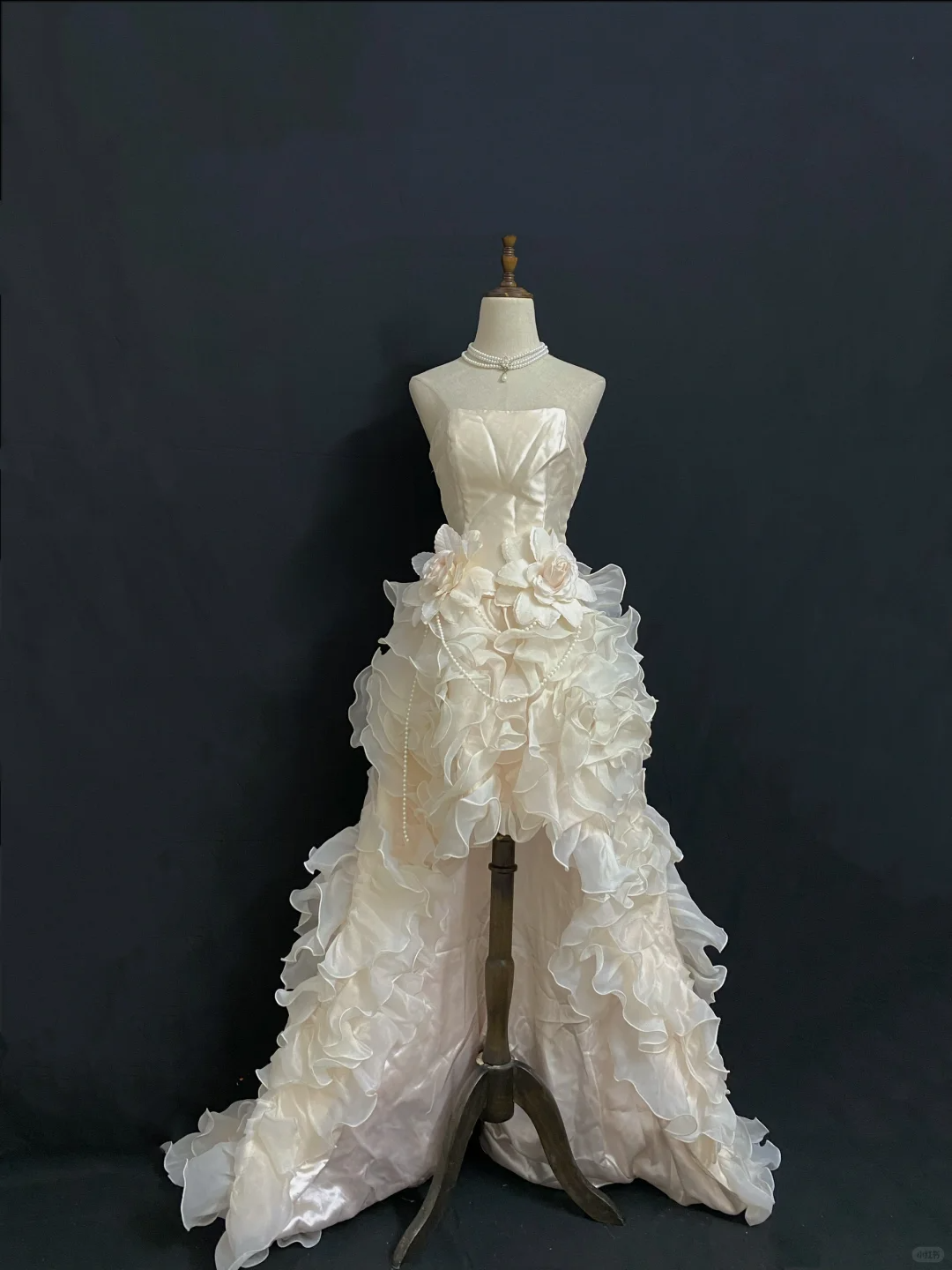Light Champagne Strapless Elegant Romantic Long Gown With Retro Rose Details, Cinched Waist, Wedding Dress & Bridal Gown gh8276