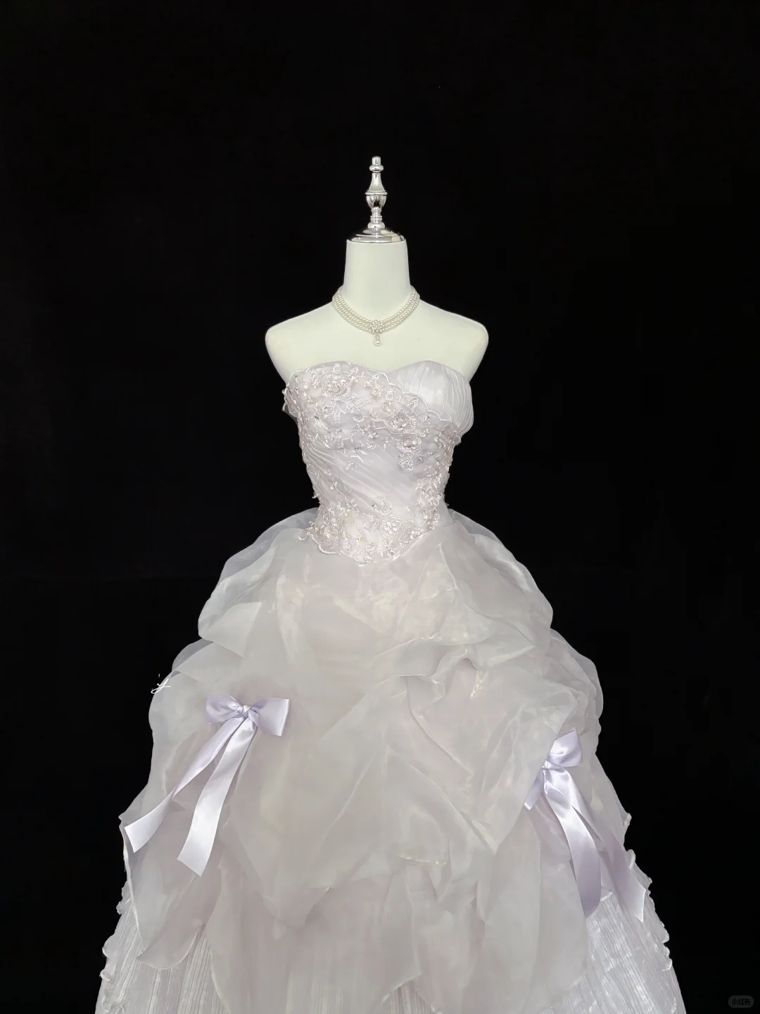 Lavender Strapless Cinched Waist Luxurious Voluminous Skirt Vintage Romantic Dress, Wedding Gown gh8012