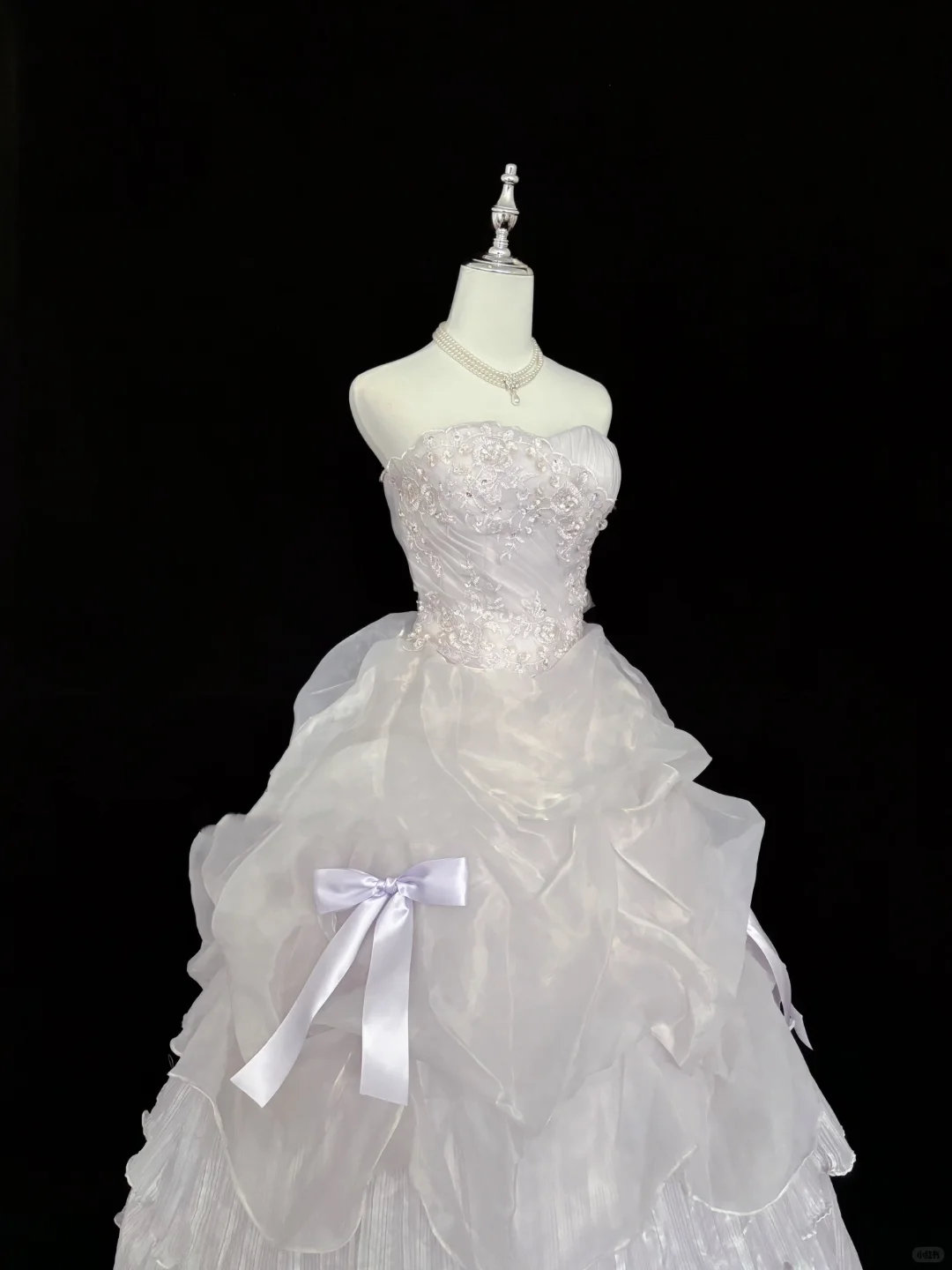 Lavender Strapless Cinched Waist Luxurious Voluminous Skirt Vintage Romantic Dress, Wedding Gown gh8012