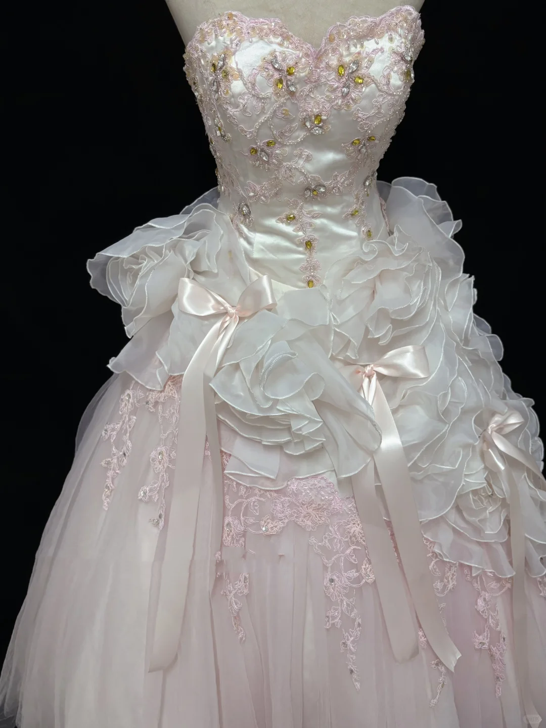 Blush Pink Strapless Gown With Floral Details & Voluminous Skirt, Luxury Romantic Wedding & Bridal Dress gh8186