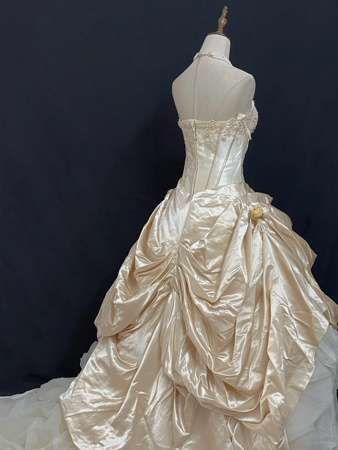 Champagne Strapless Romantic Gown, Cinched Waist, Voluminous Princess Skirt, Wedding Dress & Bridal Gown gh8277
