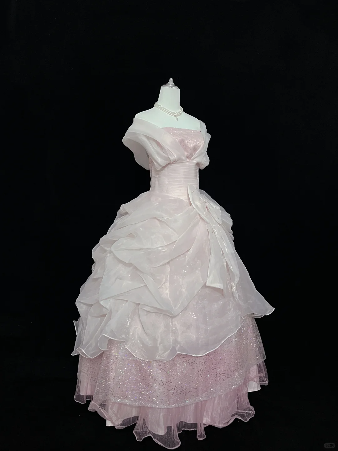 Blush Pink Vintage Neckline Cinched Waist Bow Voluminous Princess Skirt Romantic Dress, Wedding Gown gh8063