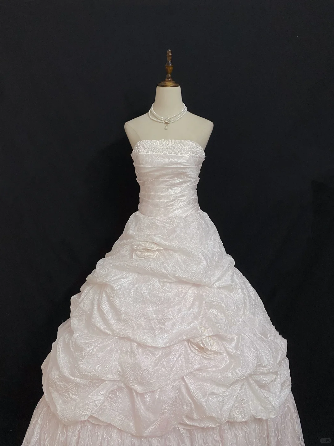 Blush Pink Strapless Romantic Gown with Lace Trim, Fitted Waist and Voluminous Princess Skirt, Wedding Dress & Bridal Gown gh8278