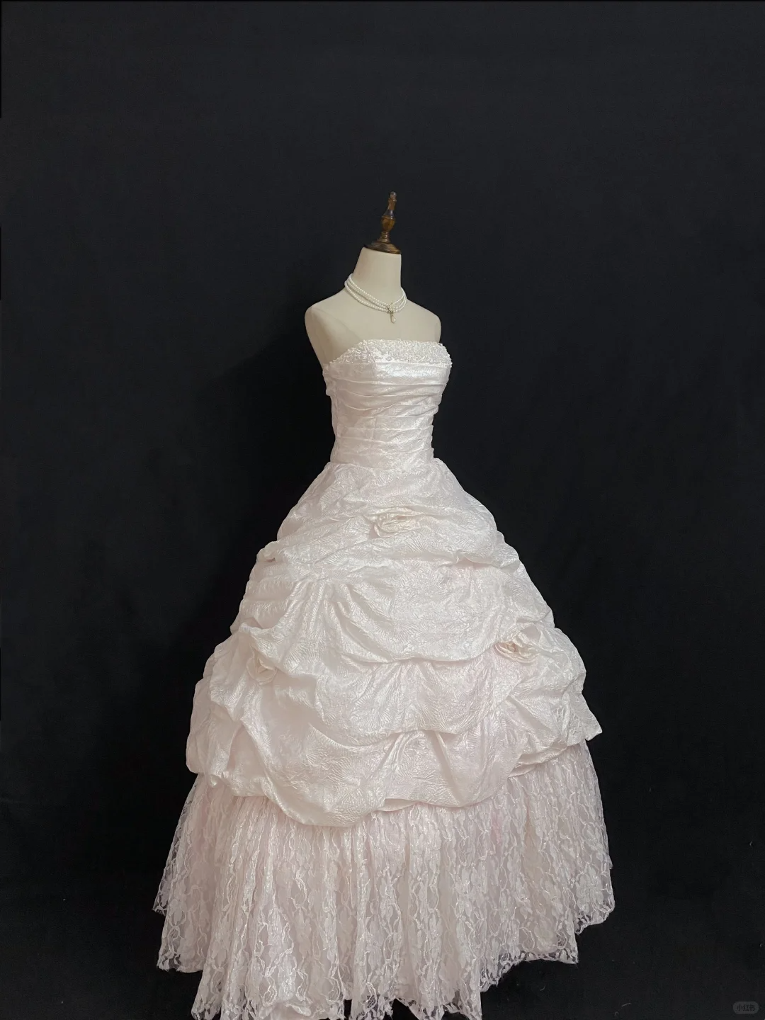 Blush Pink Strapless Romantic Gown with Lace Trim, Fitted Waist and Voluminous Princess Skirt, Wedding Dress & Bridal Gown gh8278