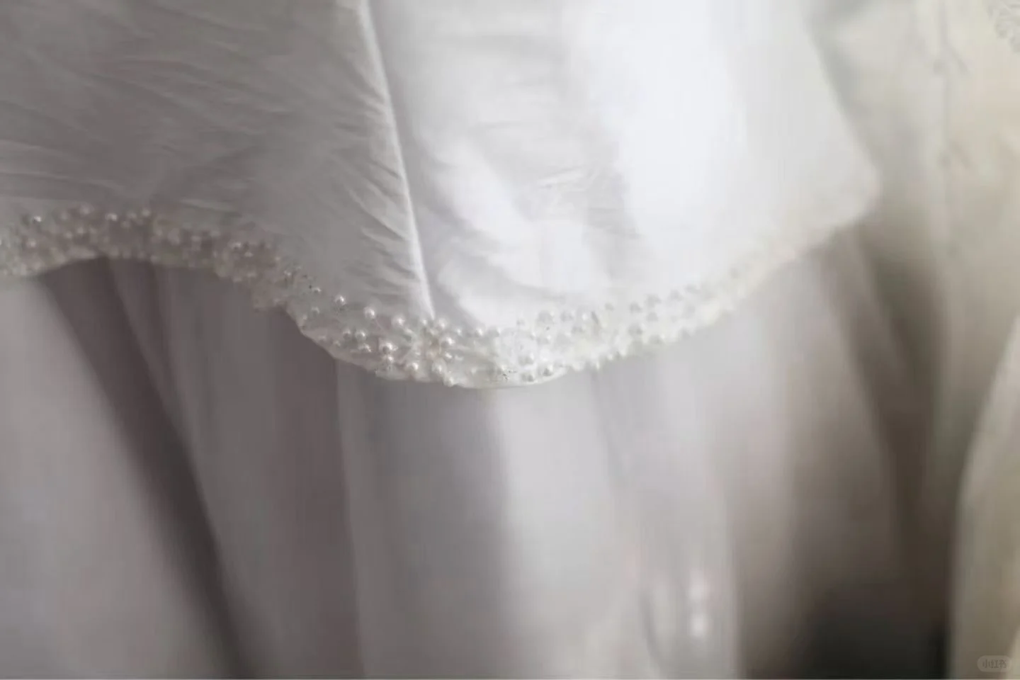 Vintage Sleeveless U‑Neck Mermaid Wedding Dress, Lace Inner V‑Neck Ruched Wrap Waist Tiered Tulle Layered Bridal Gown gh9113