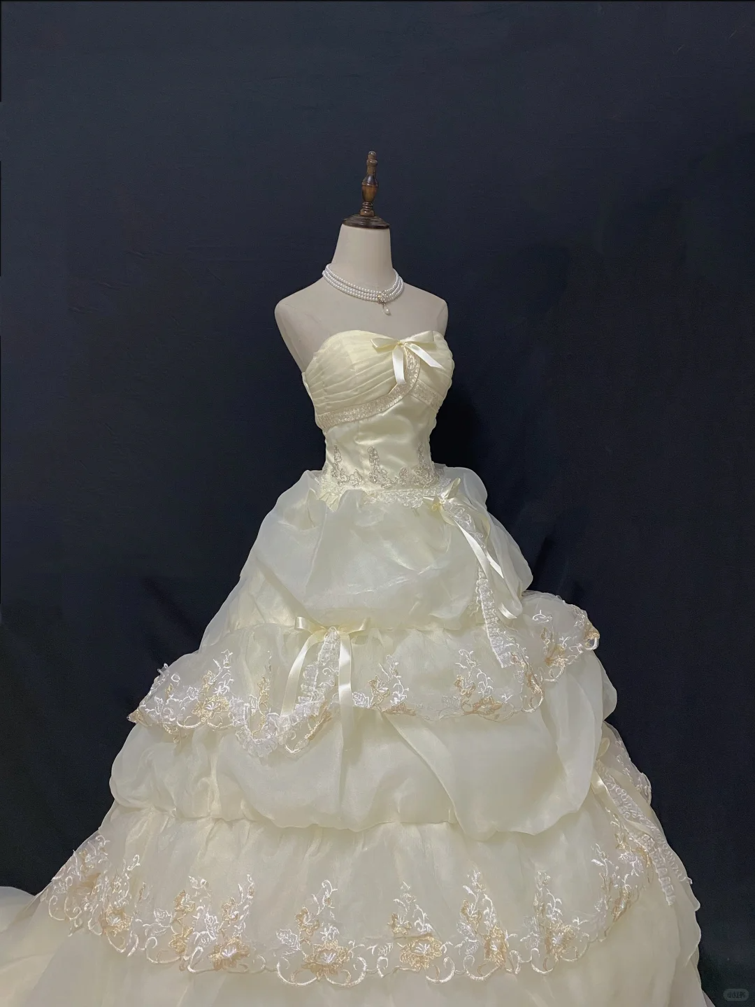 Pale Yellow Strapless Long Romantic Gown, Cinched Waist, Voluminous Princess Skirt, Wedding Dress & Bridal Gown gh8234