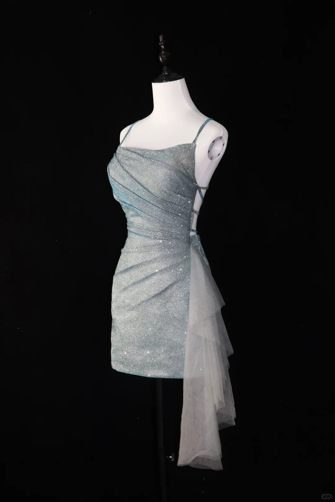 Robe de soirée courte et scintillante argentée, dos nu, robe de bal, robe de soirée, gh4541