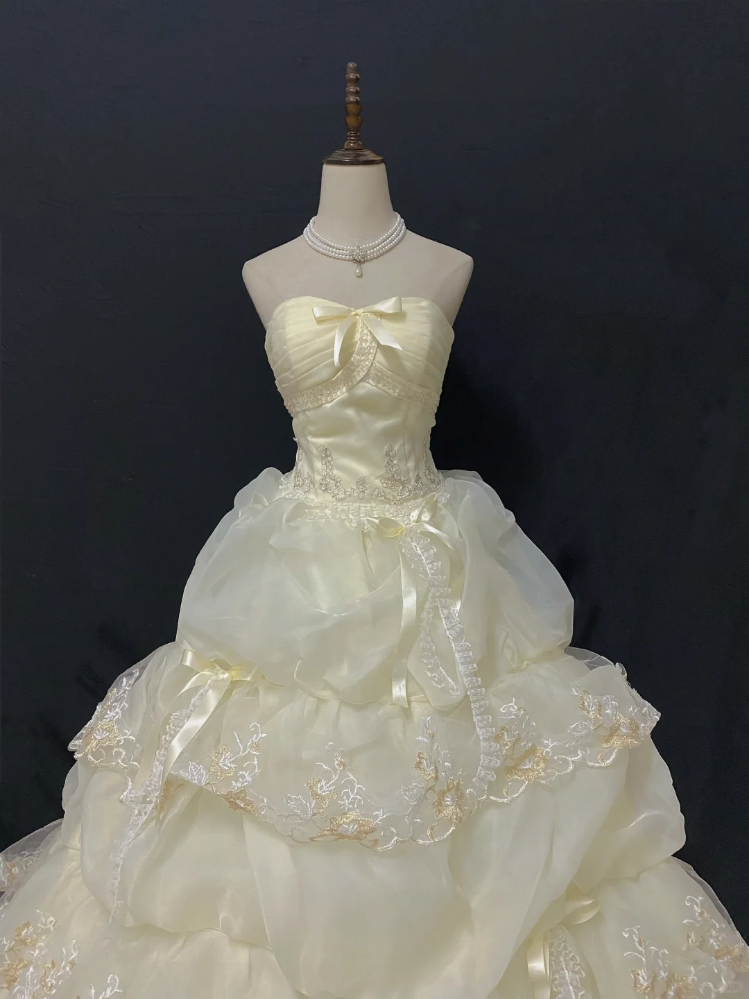 Pale Yellow Strapless Long Romantic Gown, Cinched Waist, Voluminous Princess Skirt, Wedding Dress & Bridal Gown gh8234