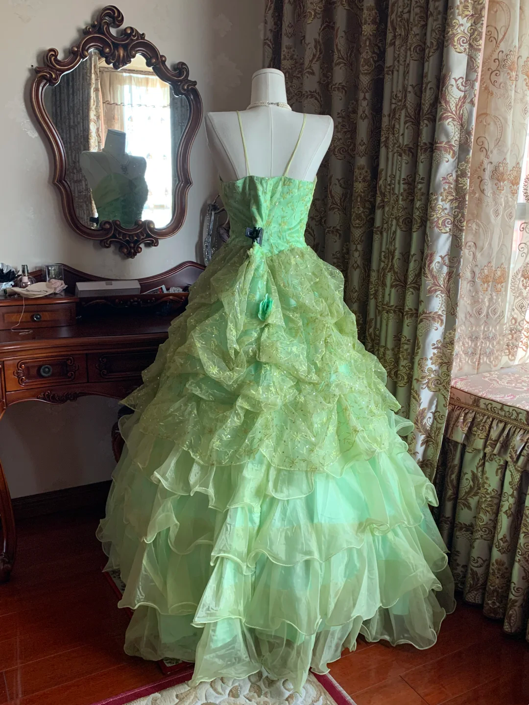 Fresh Green Spaghetti Strap Waist-Cinched Voluminous Skirt Prom Dress, Birthday Ball Gown, Evening Party Gown gh7280