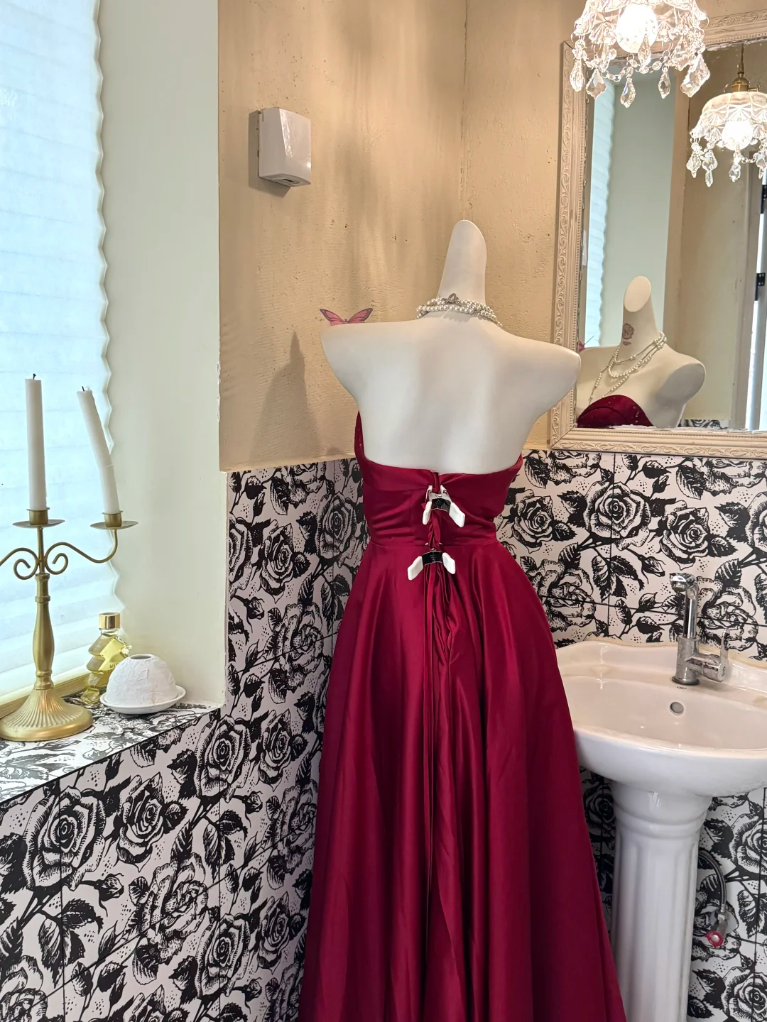 Burgundy Strapless Satin Waist-Cinched Full Flared Skirt Vintage Romantic Gown gh7559