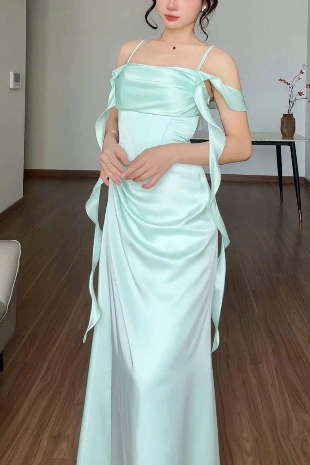 Stilvolles, schlichtes, fließendes Schleifenband, elegantes langes Satin-Abendkleid/Partykleid gh7084