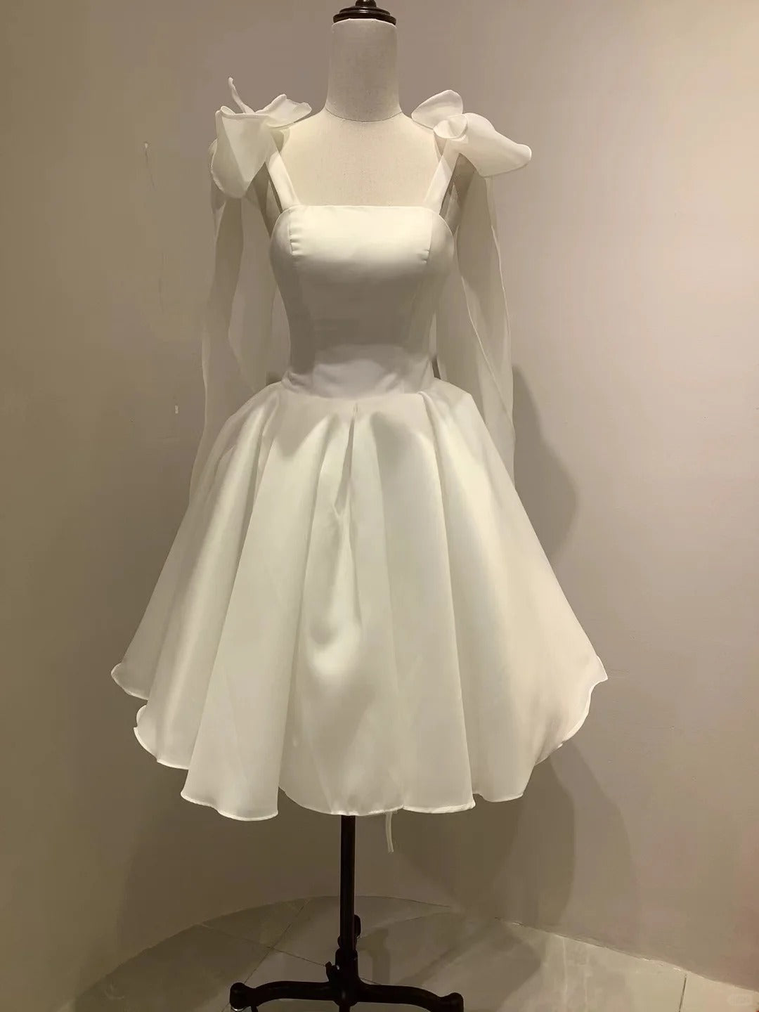 Weißes kurzes Fantasy-Prinzessinnen-Heimkehrkleid, Ballkleid, Abendkleid, Partykleid, gh4315