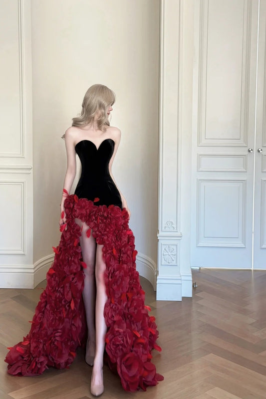 ❤️Ein wunderschönes und farbenfrohes langes Abendkleid mit roten Rosen gh6829