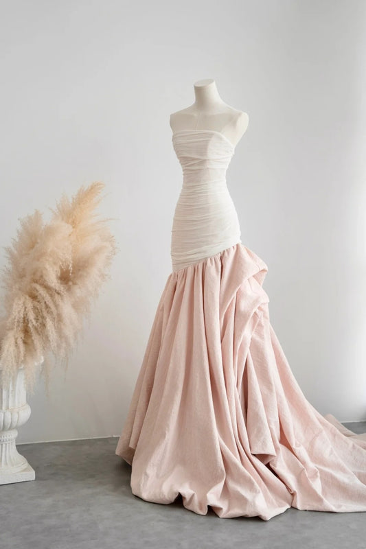 girlhomeshops - Vintage Rosa-Weiß Kontrast Rüschen Trägerloses Meerjungfrauen-Abendkleid gh6091