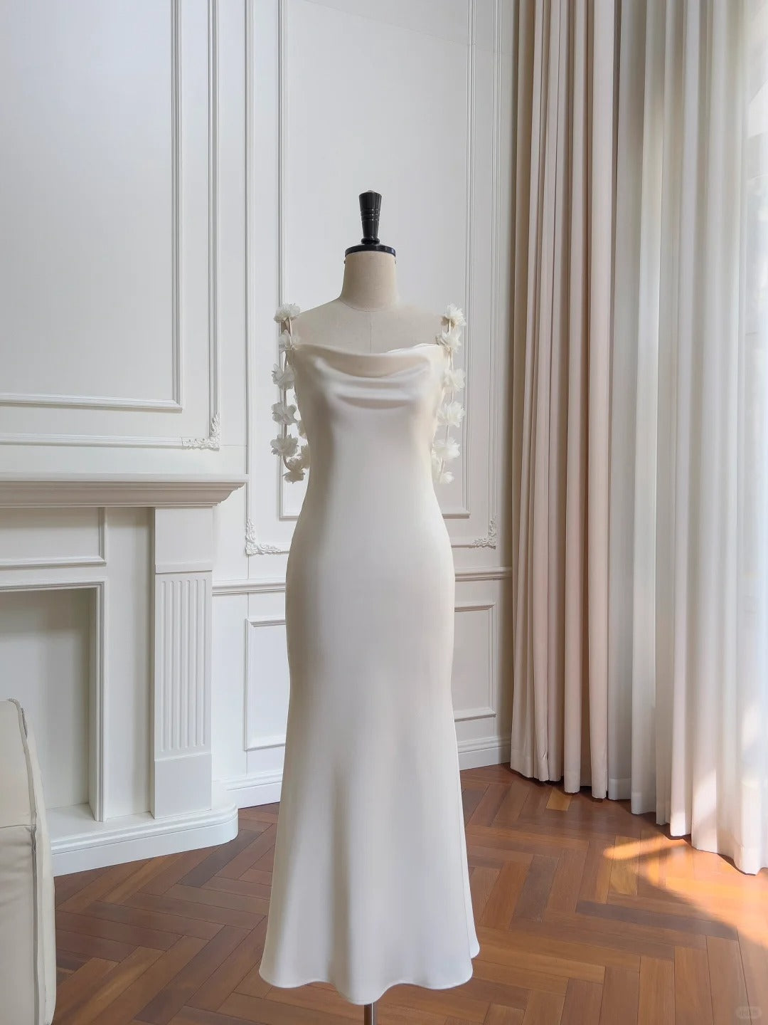 girlhomeshops – Weißes, mittellanges Ballkleid aus Satin, gh5582
