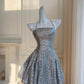 Silbernes glänzendes Nischen-Vintage-Kleid, kurzes Pailletten-Heimkehrkleid, Geburtstags-Cocktailpartykleid, gh4306