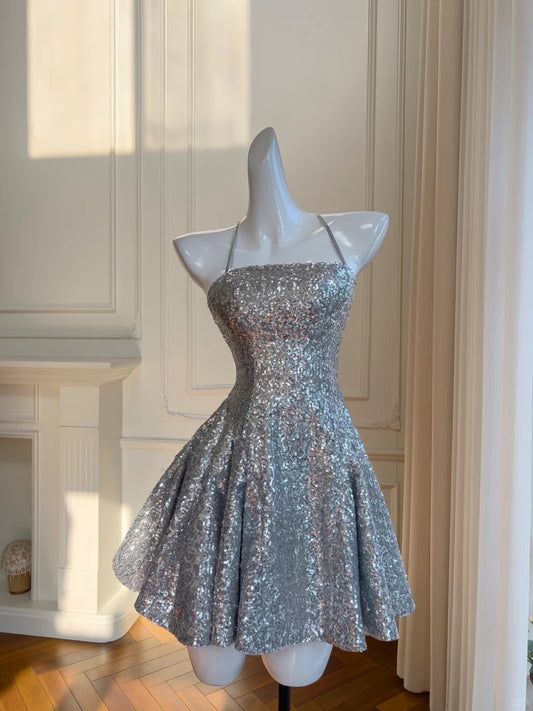 Silbernes glänzendes Nischen-Vintage-Kleid, kurzes Pailletten-Heimkehrkleid, Geburtstags-Cocktailpartykleid, gh4306